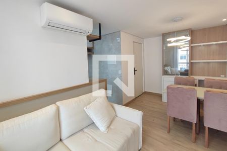 Sala de apartamento à venda com 3 quartos, 64m² em Vila Satúrnia, Campinas