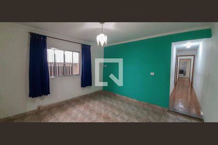 Sala de TV de casa à venda com 4 quartos, 205m² em Padroeira, Osasco