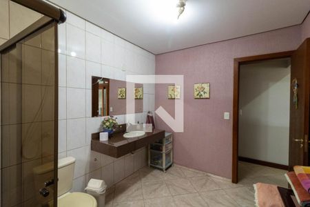 Casa à venda com 382m², 4 quartos e 2 vagas Casa à venda com 382m², 4 quartos e 2 vagasBanheiro 2
