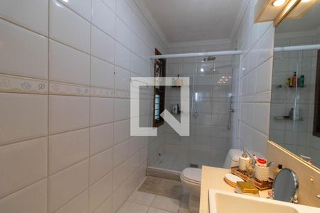 Casa à venda com 382m², 4 quartos e 2 vagas Casa à venda com 382m², 4 quartos e 2 vagasBanheiro 1