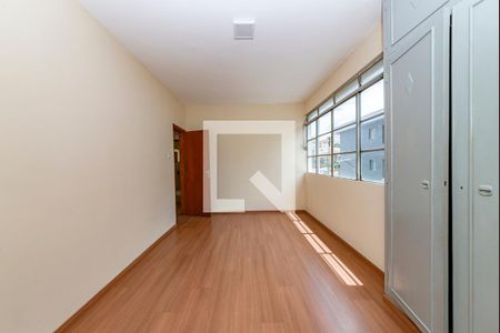 Quarto 1 de apartamento para alugar com 2 quartos, 160m² em Alto Barroca, Belo Horizonte