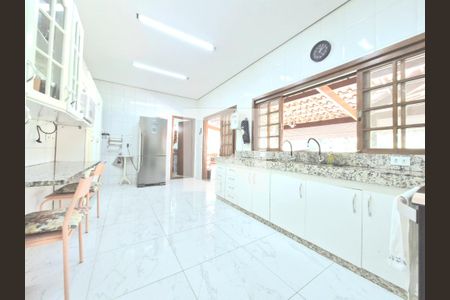 Cozinha de casa à venda com 3 quartos, 1500m² em Várzea, Lagoa Santa