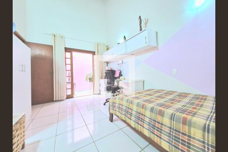 Casa à venda com 1500m², 3 quartos e 8 vagas Casa à venda com 1500m², 3 quartos e 8 vagasQuarto 2