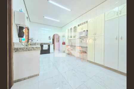 Cozinha - Armários de casa à venda com 3 quartos, 1500m² em Várzea, Lagoa Santa