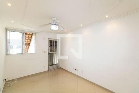 Sala de apartamento para alugar com 2 quartos, 50m² em Inhoaíba, Rio de Janeiro