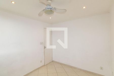 Quarto 1 de apartamento para alugar com 2 quartos, 50m² em Inhoaíba, Rio de Janeiro