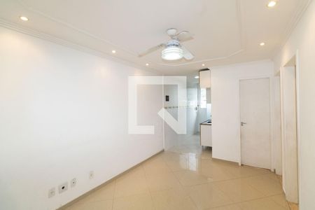 Sala de apartamento para alugar com 2 quartos, 50m² em Inhoaíba, Rio de Janeiro