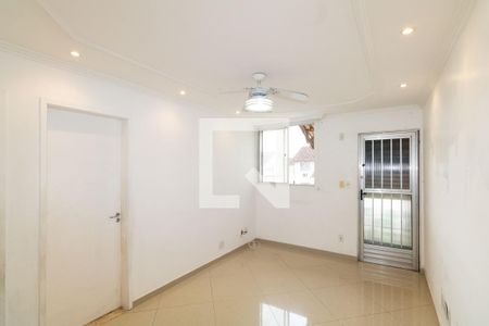 Sala de apartamento para alugar com 2 quartos, 50m² em Inhoaíba, Rio de Janeiro