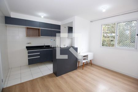 Sala e Cozinha de apartamento para alugar com 2 quartos, 40m² em Jardim Parque Morumbi, São Paulo