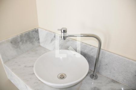 Lavabo de casa de condomínio para alugar com 3 quartos, 100m² em Fazenda Santana, Vinhedo