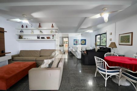 Sala de apartamento para alugar com 4 quartos, 225m² em Morro do Maluf, Guarujá