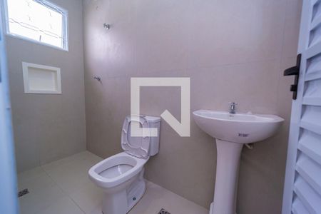 Banheiro de casa para alugar com 1 quarto, 55m² em Jardim Penha, São Paulo