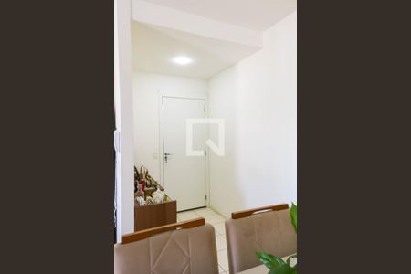 Sala de apartamento para alugar com 3 quartos, 65m² em Del Castilho, Rio de Janeiro