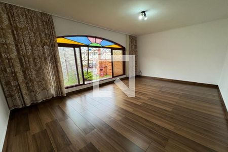 Sala de casa para alugar com 3 quartos, 215m² em Jardim Palma Travassos, Ribeirão Preto