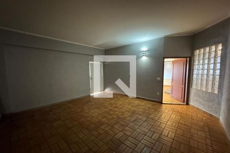 Escritório de casa para alugar com 3 quartos, 185m² em Ribeirânia, Ribeirão Preto