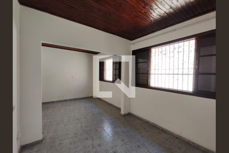 Quarto 1 de casa para alugar com 5 quartos, 200m² em Vila Maria Rosa, Ferraz de Vasconcelos