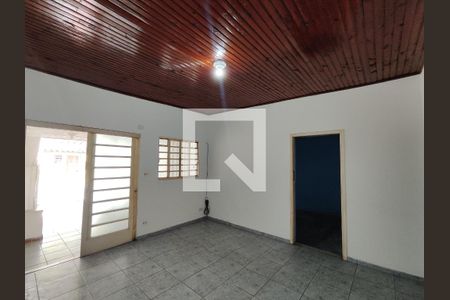 Sala de casa para alugar com 5 quartos, 200m² em Vila Maria Rosa, Ferraz de Vasconcelos