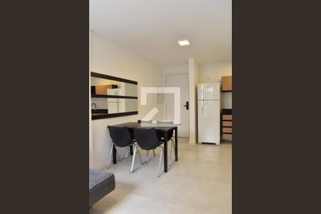 Sala de apartamento para alugar com 1 quarto, 34m² em Centro, Curitiba