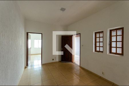 Sala de casa para alugar com 2 quartos, 275m² em Vila Pirituba, São Paulo