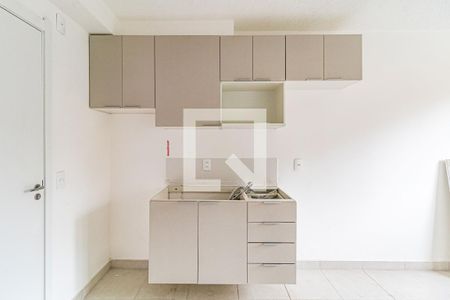 Cozinha de apartamento para alugar com 2 quartos, 34m² em Jardim Celeste, São Paulo