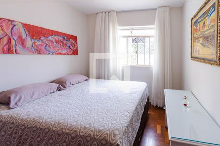 Quarto 1 de casa à venda com 4 quartos, 190m² em Carlos Prates, Belo Horizonte