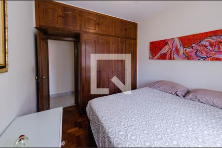 Quarto 1 de casa à venda com 4 quartos, 190m² em Carlos Prates, Belo Horizonte