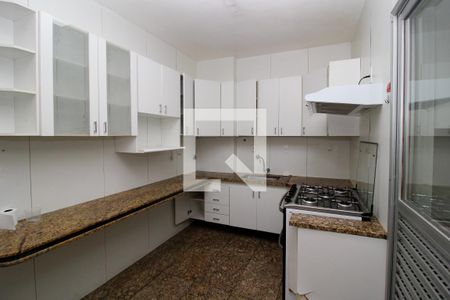 Cozinha  de apartamento à venda com 4 quartos, 136m² em Cachoeirinha, Belo Horizonte