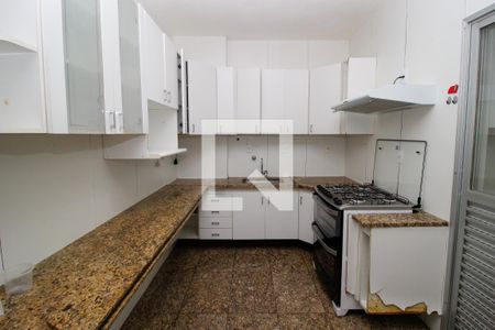 Cozinha  de apartamento à venda com 4 quartos, 136m² em Cachoeirinha, Belo Horizonte