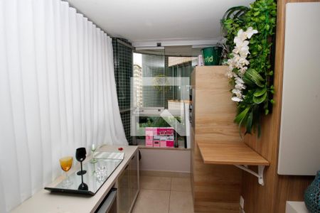 Sala de apartamento à venda com 3 quartos, 105m² em Lourdes, Belo Horizonte