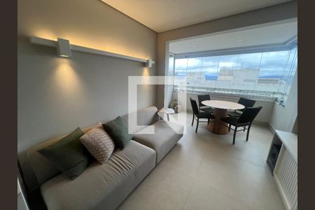 Sala de TV com varanda de apartamento à venda com 3 quartos, 80m² em Vila da Serra, Nova Lima