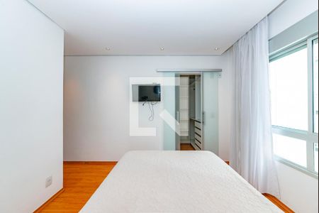 Suíte 1 de apartamento à venda com 2 quartos, 63m² em Belvedere, Belo Horizonte