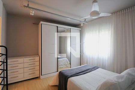 Quarto de apartamento à venda com 1 quarto, 61m² em Igara, Canoas