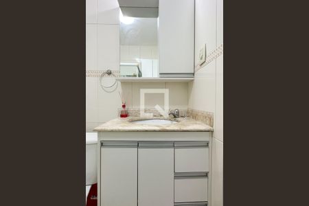 Banheiro de kitnet/studio para alugar com 1 quarto, 25m² em Botafogo, Rio de Janeiro