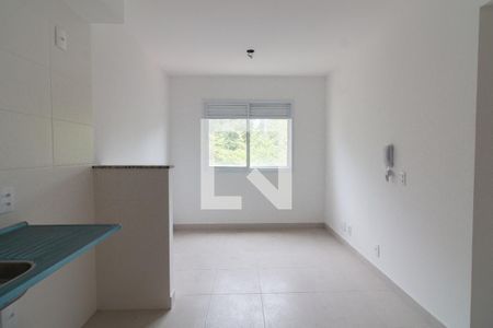 Sala/Cozinha de apartamento à venda com 2 quartos, 33m² em Jardim Celeste, São Paulo