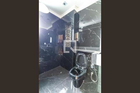 Banheiro da Suíte 1 de apartamento para alugar com 2 quartos, 80m² em Vila Helena, São Bernardo do Campo