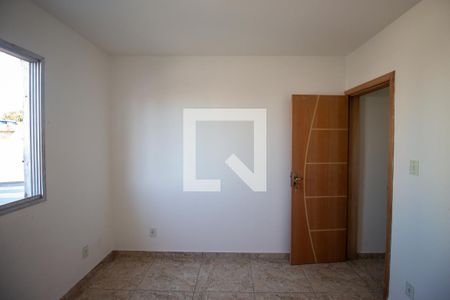 Quarto 1 de casa para alugar com 3 quartos, 150m² em Vila Carmosina, São Paulo