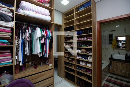 Closet da suíte 1 de casa à venda com 4 quartos, 189m² em Floresta, Belo Horizonte