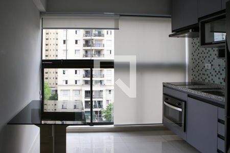 Sala e Cozinha  de apartamento para alugar com 1 quarto, 27m² em Pompeia, São Paulo