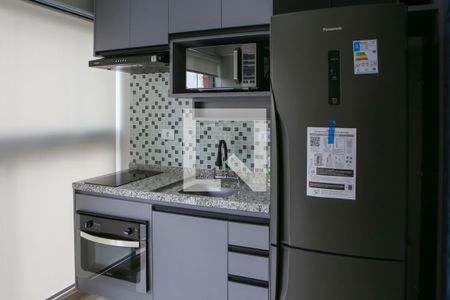 Sala e Cozinha  de apartamento para alugar com 1 quarto, 27m² em Pompeia, São Paulo