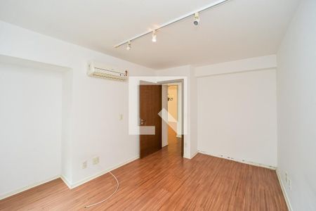 Quarto de apartamento à venda com 1 quarto, 60m² em Auxiliadora, Porto Alegre