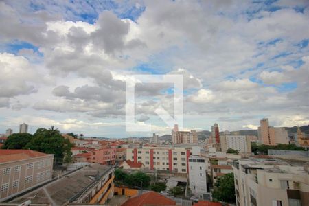 Vista da Sala de apartamento para alugar com 3 quartos, 120m² em Horto, Belo Horizonte