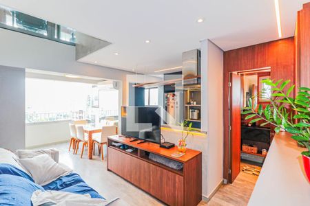 Sala/Cozinha de apartamento para alugar com 1 quarto, 61m² em Santo Amaro, São Paulo