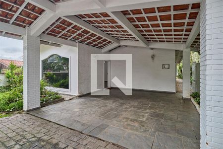 Casa à venda com 3 quartos, 240m² em Jardim Campo Grande, São Paulo