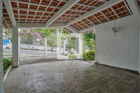 Casa à venda com 3 quartos, 240m² em Jardim Campo Grande, São Paulo