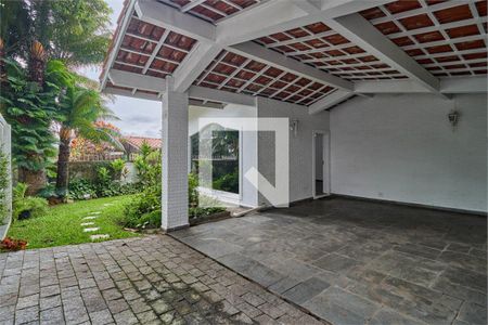 Casa à venda com 3 quartos, 240m² em Jardim Campo Grande, São Paulo