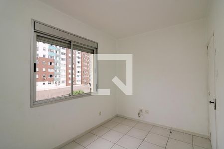 Quarto 2 de apartamento para alugar com 2 quartos, 55m² em Azenha, Porto Alegre