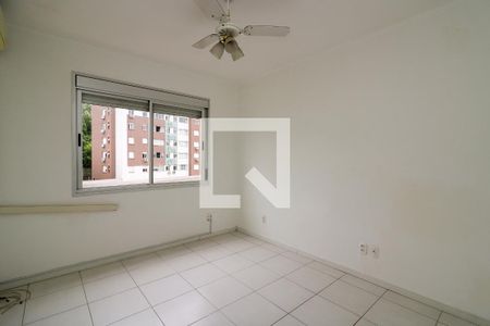 Quarto 1 de apartamento para alugar com 2 quartos, 55m² em Azenha, Porto Alegre