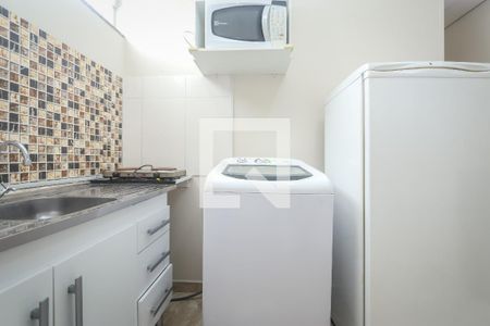 Cozinha de kitnet/studio para alugar com 1 quarto, 23m² em Vila Progredior, São Paulo