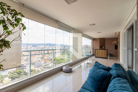 Varanda Gourmet de apartamento à venda com 4 quartos, 200m² em Santa Teresinha, São Paulo