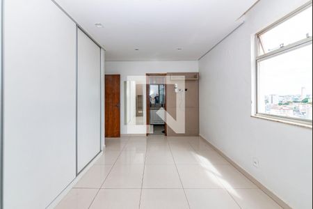 Suíte de apartamento para alugar com 3 quartos, 150m² em Salgado Filho, Belo Horizonte